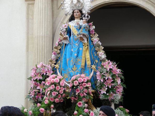 Cientos de fieles en las Fiestas Patronales de la Virgen de Loreto